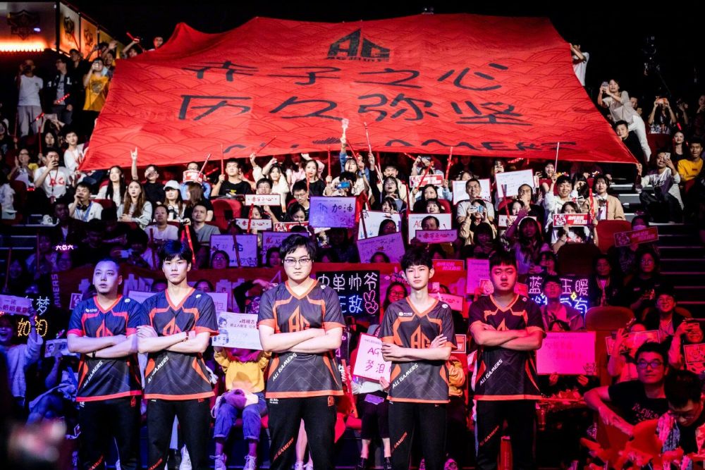 更是篮球智